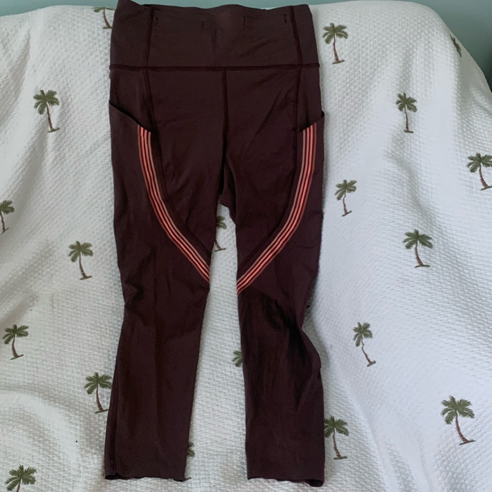 High waisted Lululemon leggings. EUC